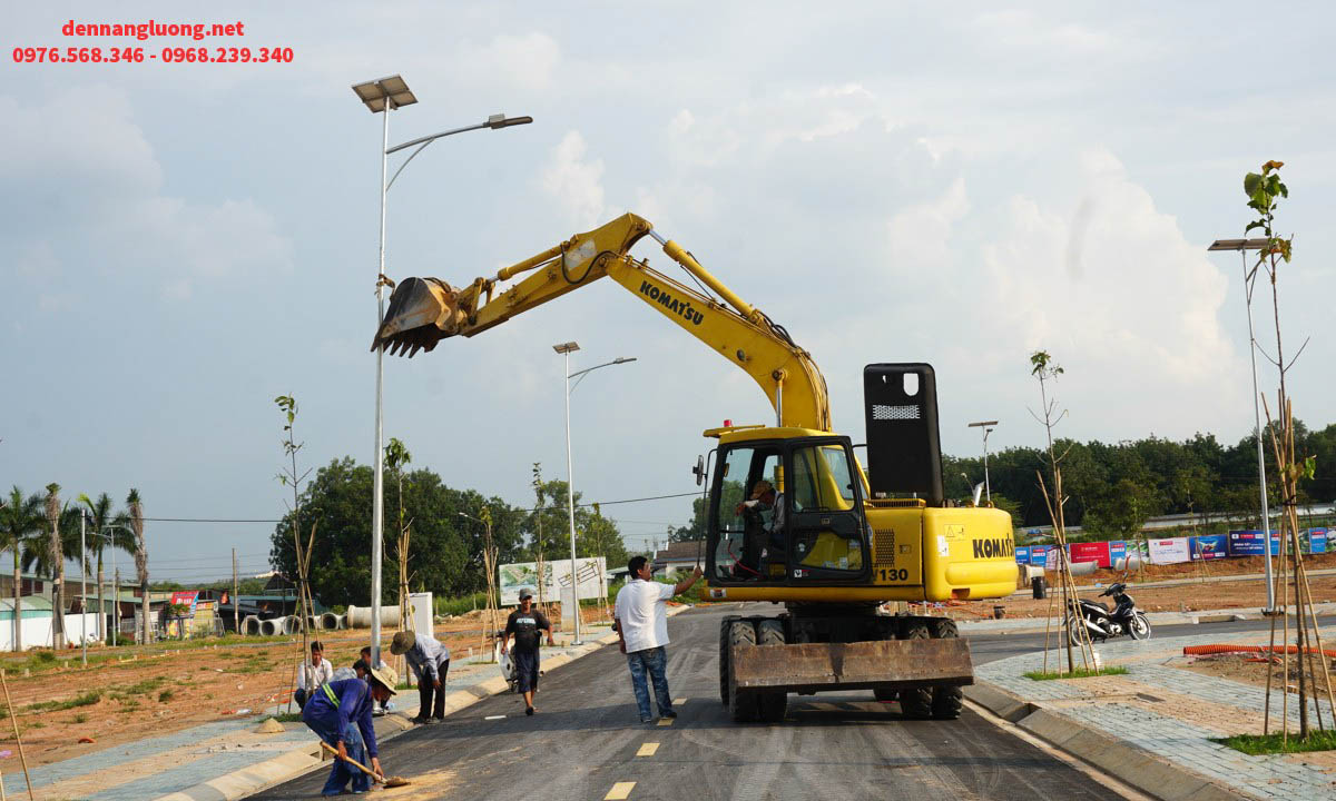 Đèn đường năng lượng mặt trời pin tách thể